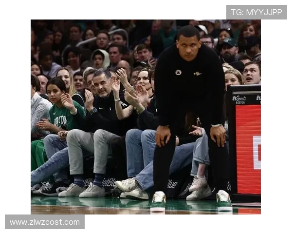 安芬尼西蒙斯谈马祖拉的篮板卡位理念与团队意识培养